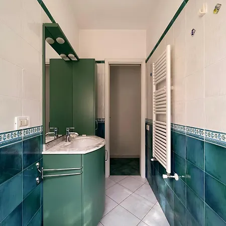 Golf Apartment *